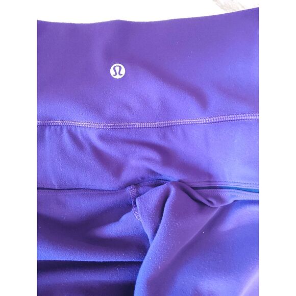 239-EUC Size 8 Lululemon Wunder Under - Picture 1 of 2